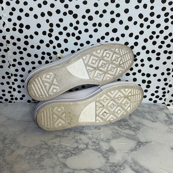 Converse crochet size 8 sneakers - Picture 6 of 6